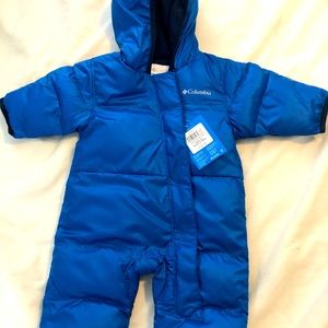 💙brand new Columbia 0-3 snowsuit💙